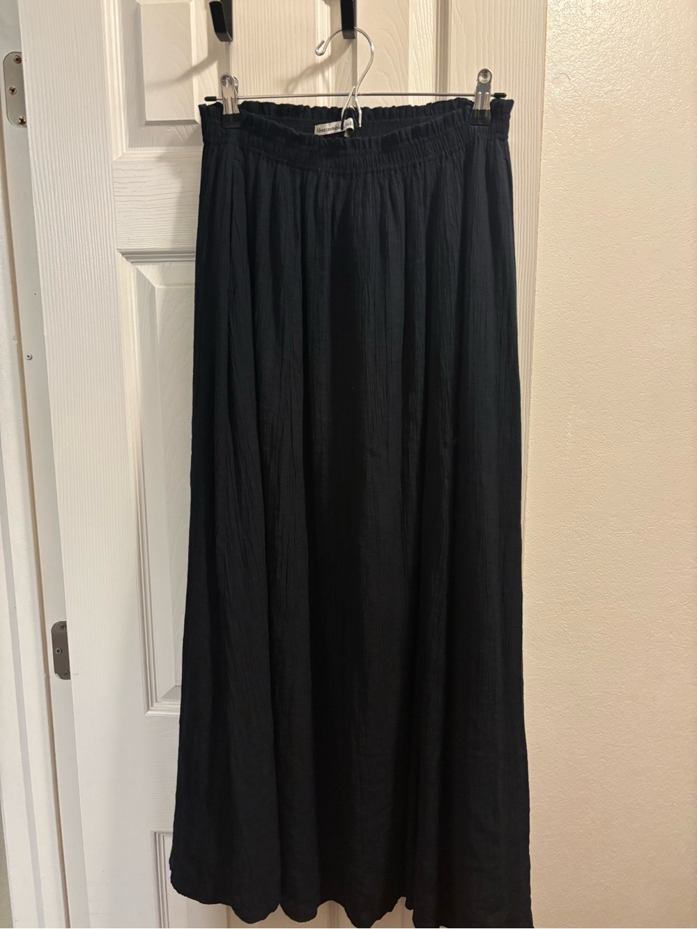 Abercrombie & Fitch Black Maxi Skirt with Elastic Waistband